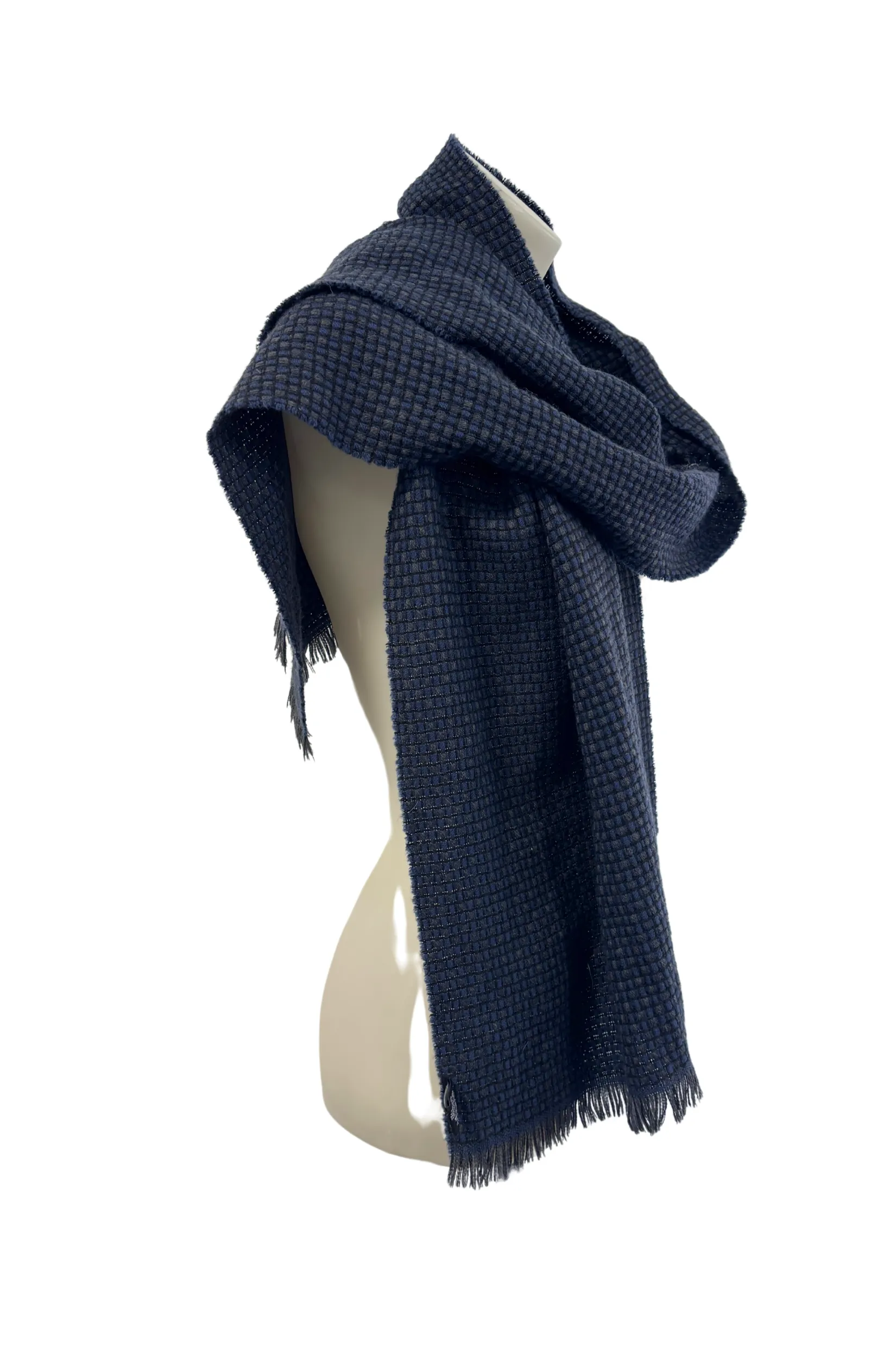 Beautiful Rodd & Gunn Italian made wool scarf